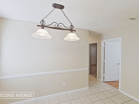 4th image of 1835 Wren Dr