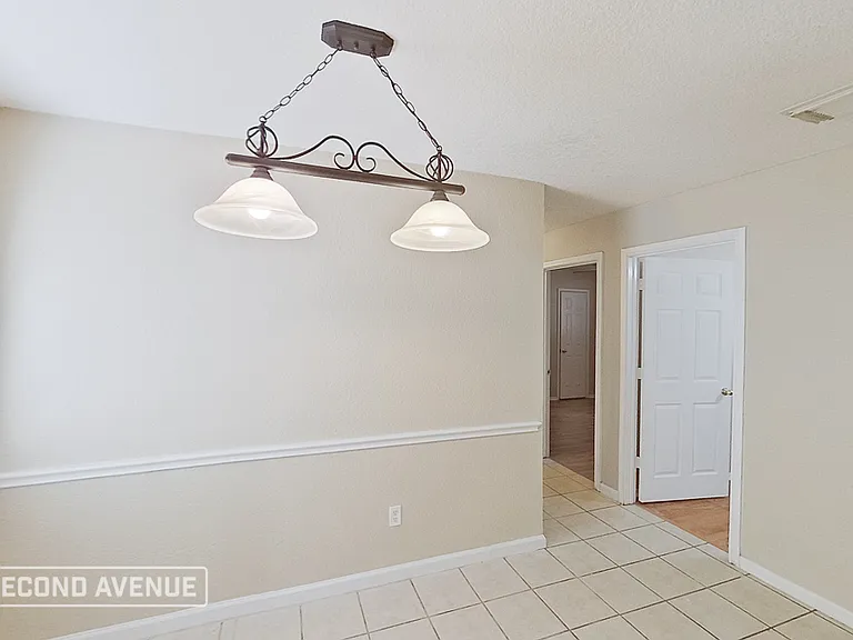 1835 Wren Dr — Photo 4
