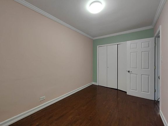 4th image of 6981B Park Dr E #B