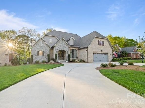 4025 Foxes Trl, Cramerton, NC 28032