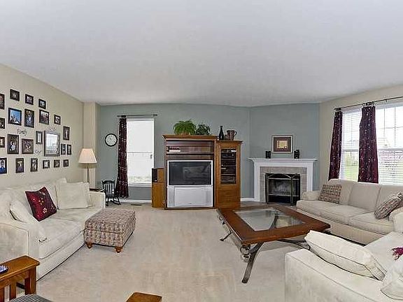 5th image of 13238 Camillo Ct