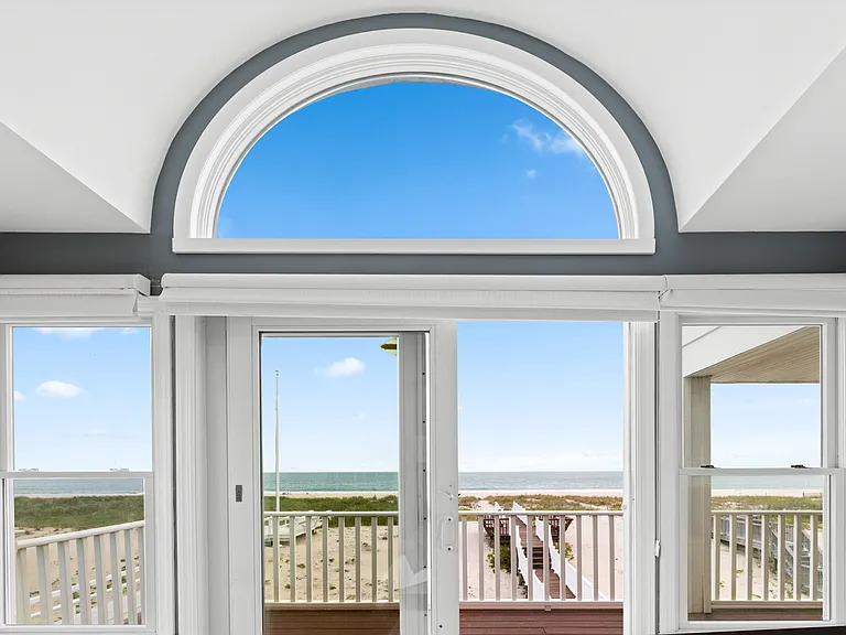 863 Dune Rd — Photo 18