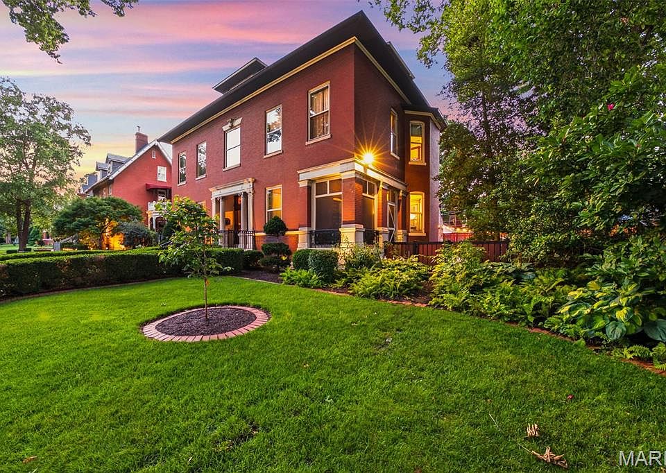 3117 Russell Blvd, Saint Louis, MO 63104 | Zillow