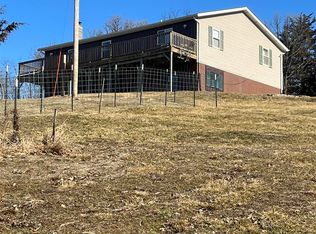 5635 Bluff Rd, Fort Madison, IA 52627