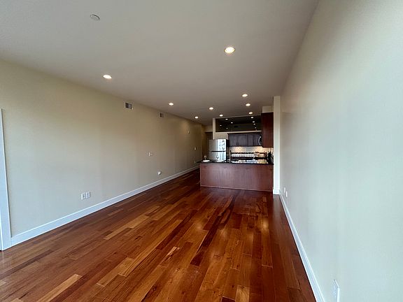 3rd image of 601 N 2nd St APT 301