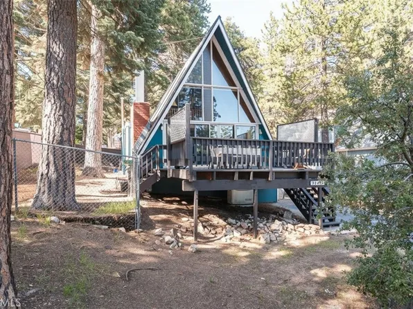 31496 Circle View Dr, Running Springs, CA 92382