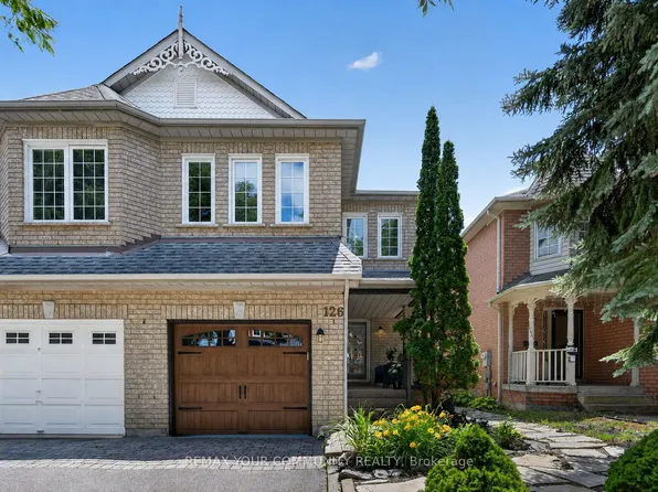 126 Woodroof Cres, Aurora, ON L4G 7H2