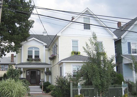 1st image of 23 Maxwell Ave