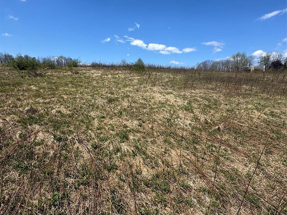 1st image of Crestwood Cir #51