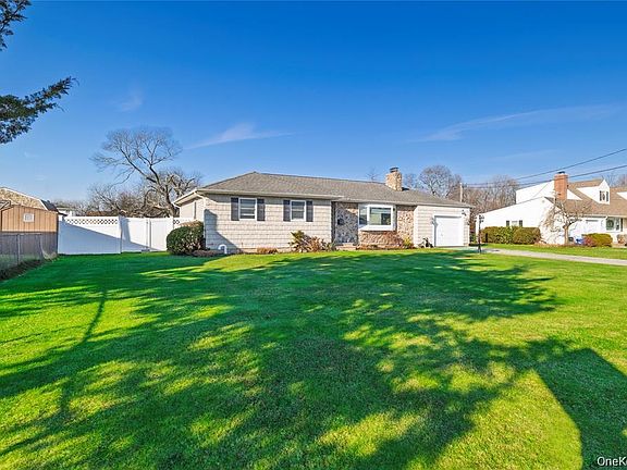 2nd image of 272 Baylawn Avenue