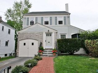 24 Northview Ave, Montclair, NJ 07043