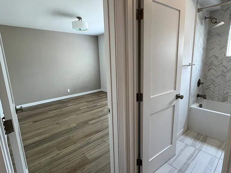 419 S Rexford Dr #2 — Photo 17