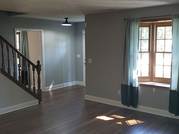 4th image of 7530 Bar Harbour Ln