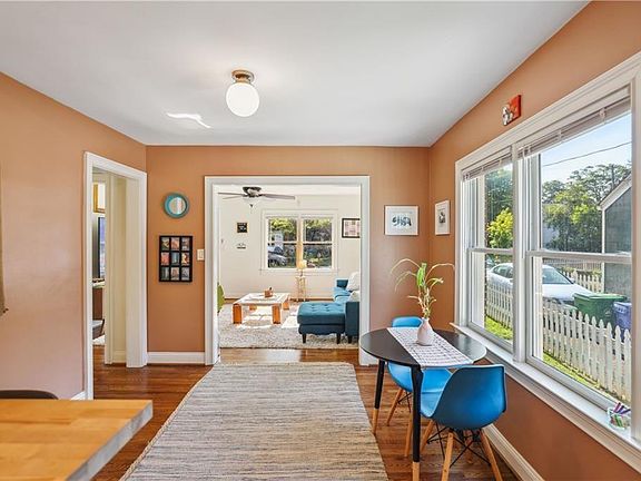 5th image of 783 Livingstone Pl