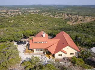 1233 Saddleback Ridge Trl, Bandera, TX 78003