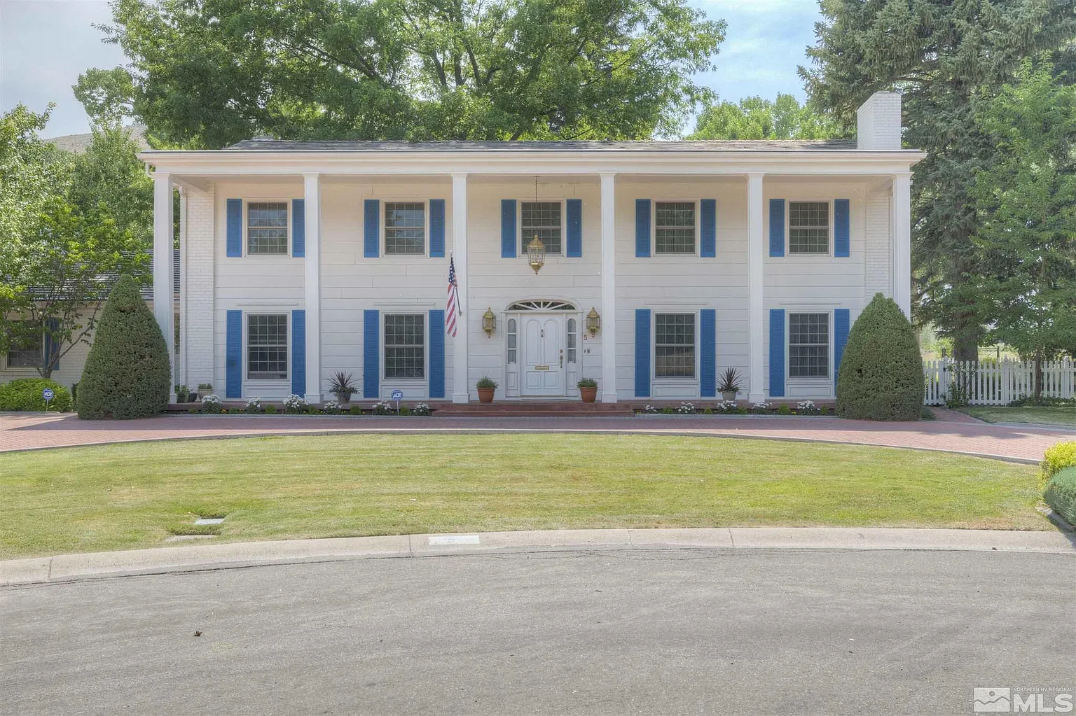 5 Glenbrook Cir photo 1