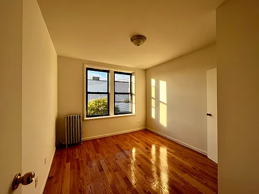 Rented by MySpaceNYC | media 13