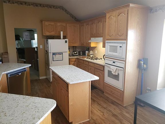 4th image of 3796 Sun Garden Dr