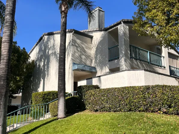 1002 Via Zapata, Riverside, CA 92507