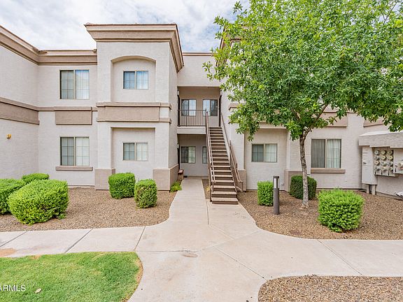 2nd image of 1941 S PIERPONT Drive #2091