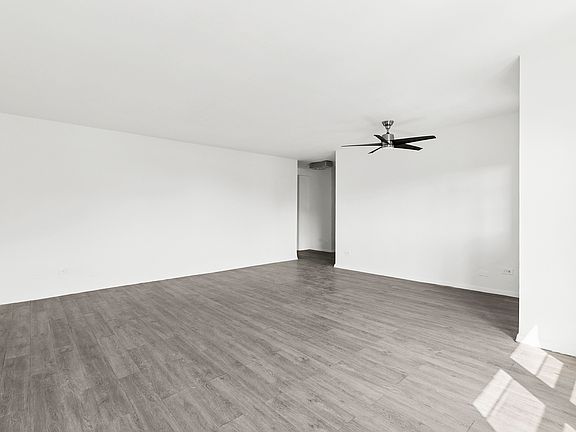 2nd image of 665 Thwaites Pl APT 6T