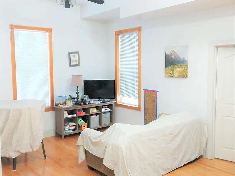 183 Columbia St #302 — Photo 3