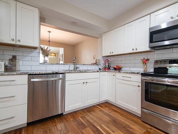 4th image of 1750 Emerald Glade Ln