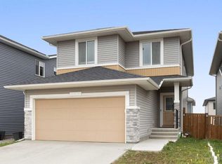 218 S Willow Pl, Cochrane, AB T4C 2S6