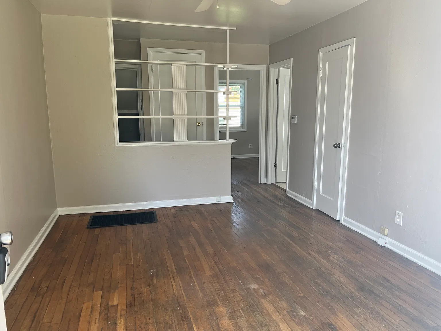 2 bed, 860 sqft, $1,450 — Photo 2