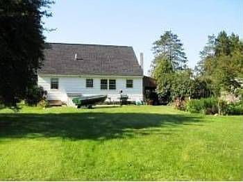 2nd image of 534 Bodwell Rd