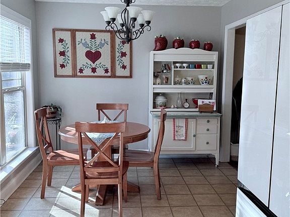 4th image of 3772 Lee Road 240
