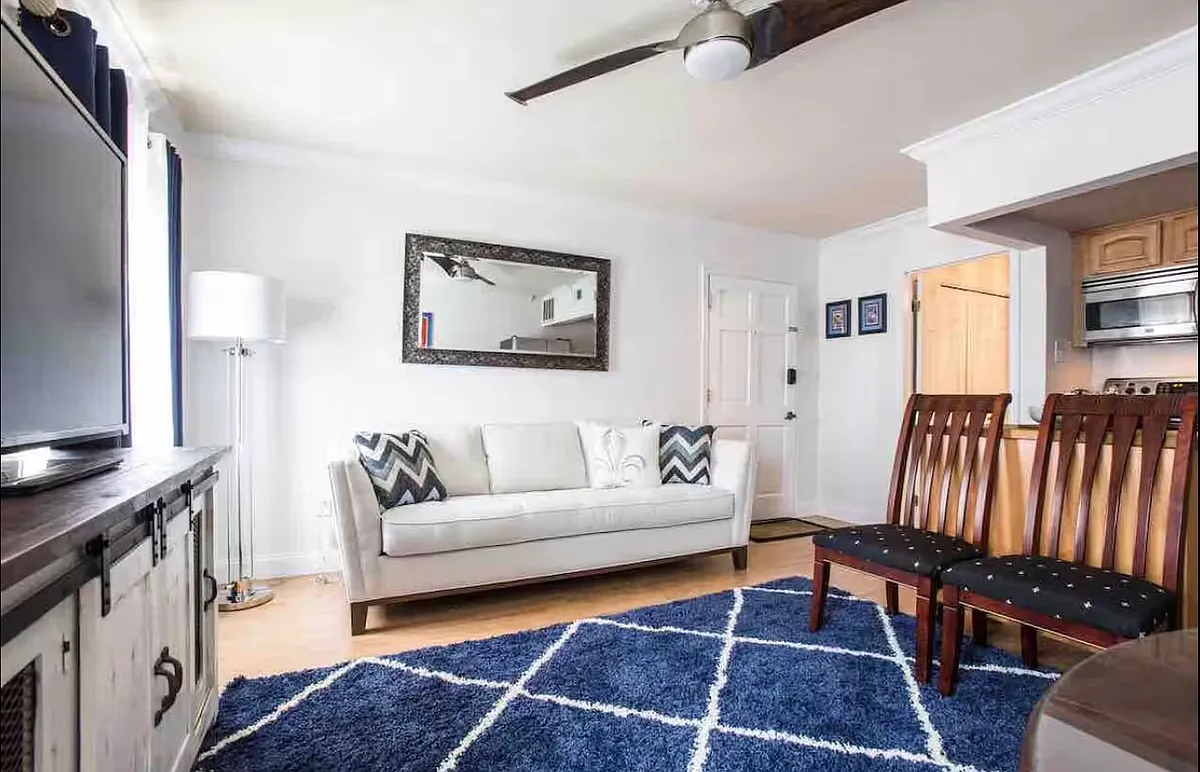 Building Photo - 1629 Toledano St #103