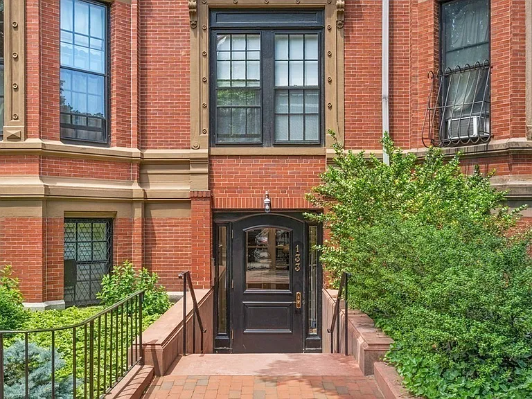 133 Marlborough St #8 — Photo 17