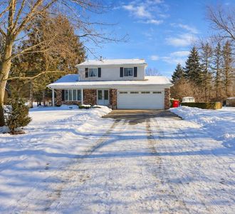 3285 Spring Meadow Dr, Rochester, MI, 48306