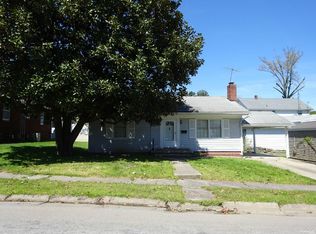 204 E South St, Harrisburg, IL 62946