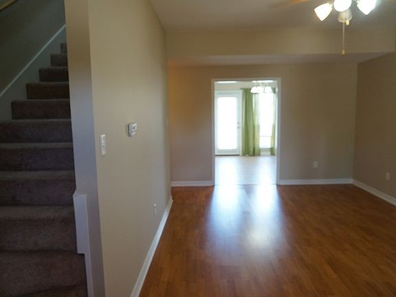 2nd image of 121 Beau Fort Blvd