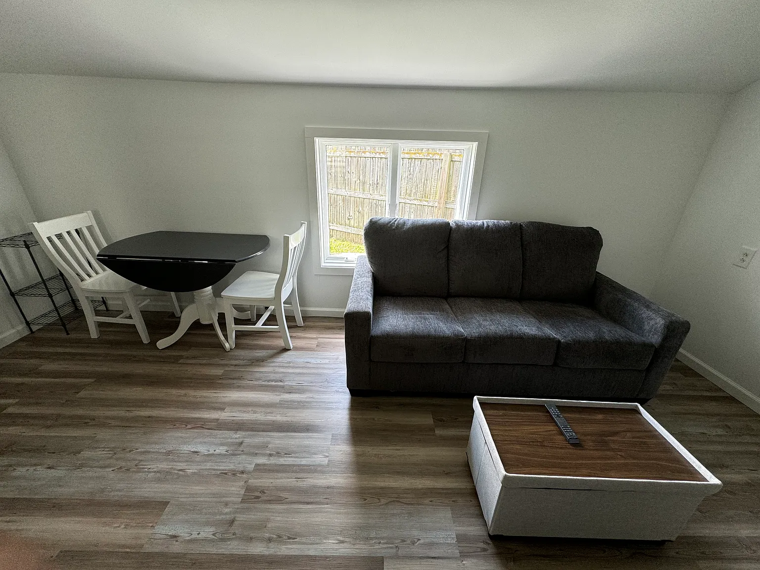 1 bed, 400 sqft, $1,600 — Photo 4