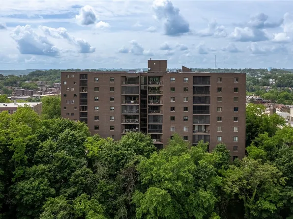 5600 Munhall Rd APT 201, Pittsburgh, PA 15217