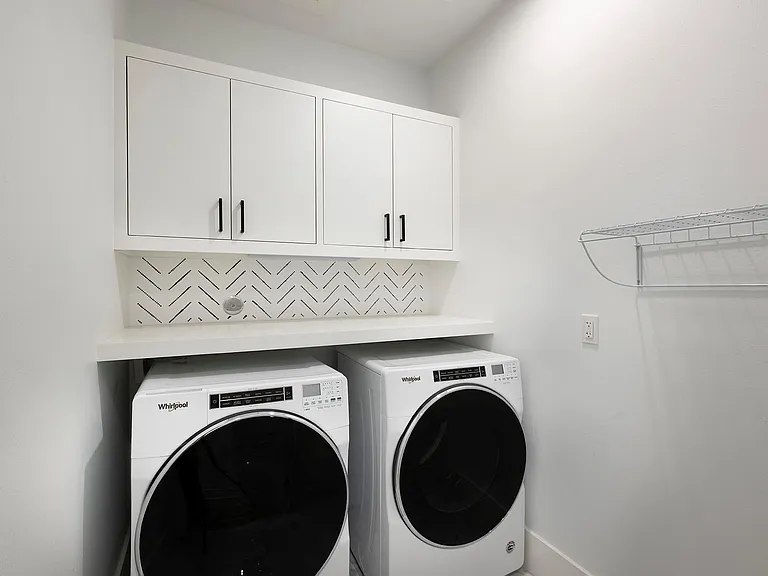823 Aurora St — Photo 22