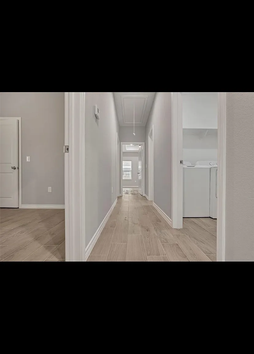 3 bed, 1000 sqft, $1,500 — Photo 4