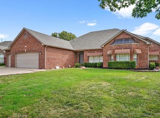301 S 67th St, Broken Arrow, OK 74014