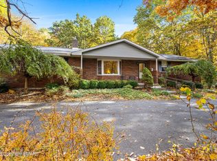 155 Green Chapel Ln, Cresco, PA 18326