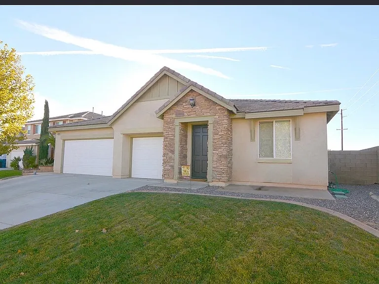 40749 Turnberry Ct — Photo 1