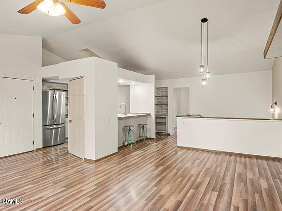 5th image of 111 E Oak Ave APT 11