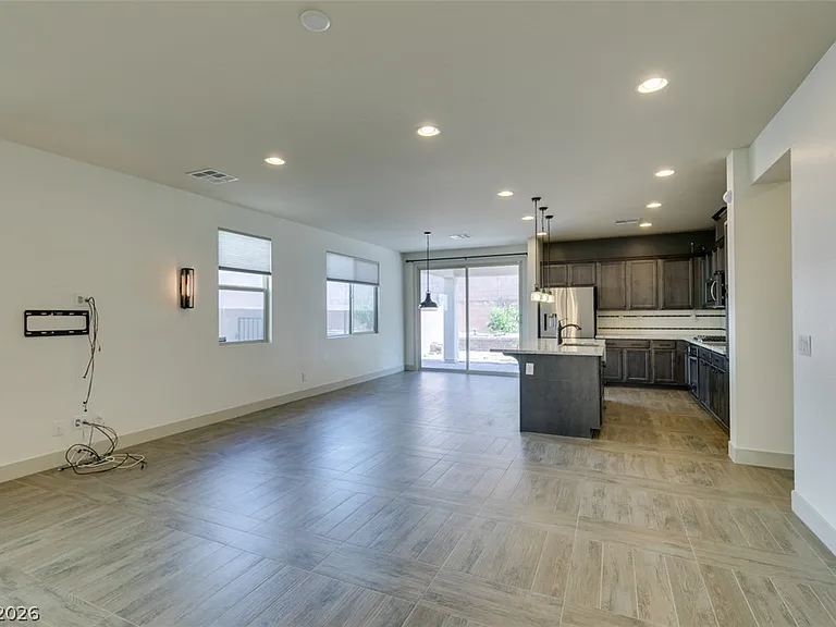 9009 Janice Glen Ave — Photo 6