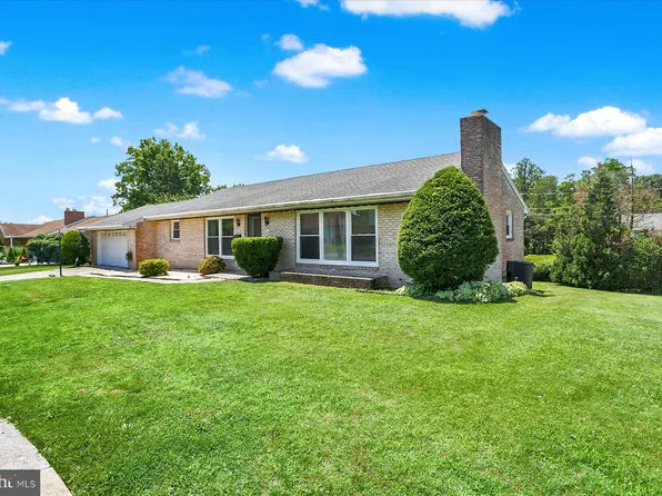 414 Susan Rd, Harrisburg, PA 17109