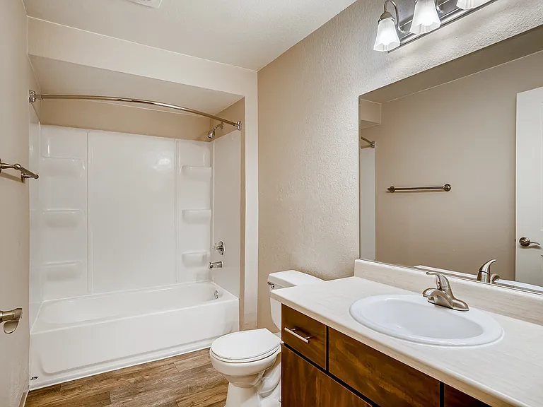 Slate Ridge Apartment Homes — Photo 9
