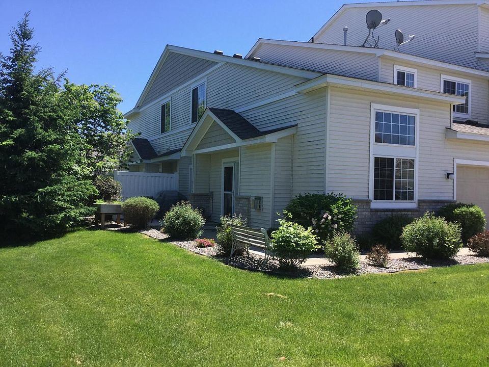 Private Side Yard
