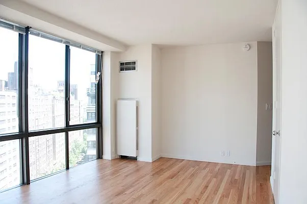 Rented by Delaurentis Management Corp | media 4