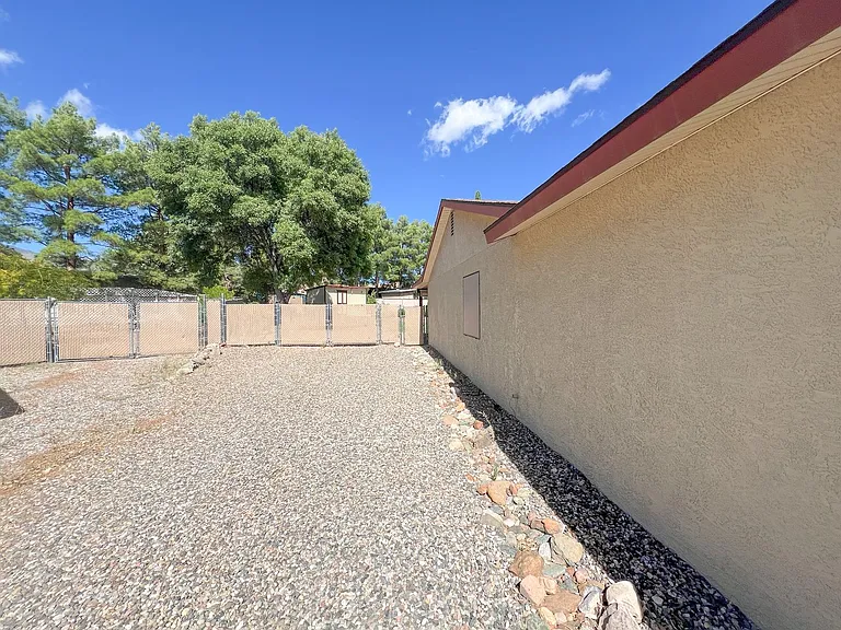 1400 W Foy Dr — Photo 21